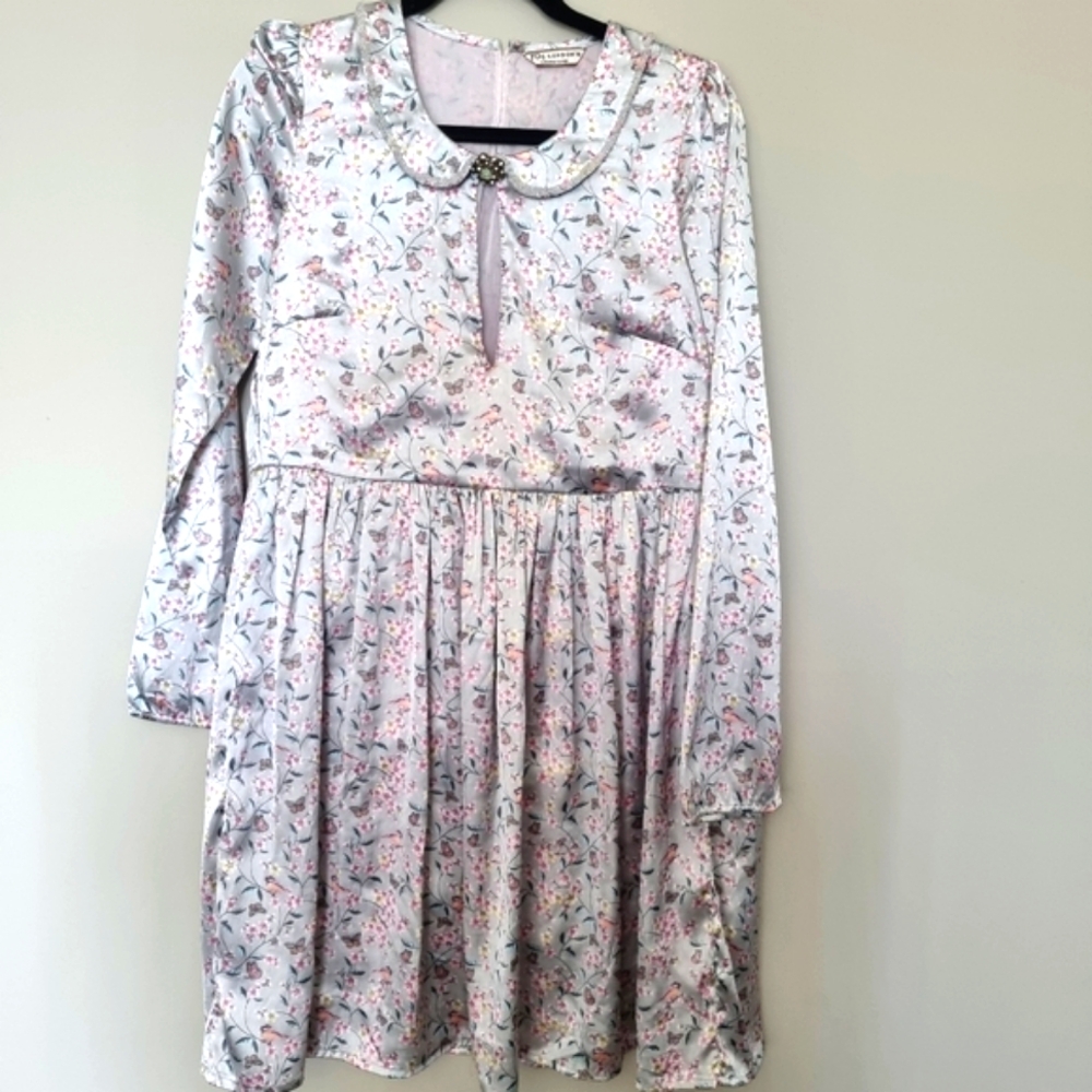 feminine print dress